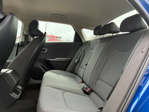 Used 2025 Kia K4 FWD image 23