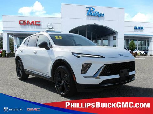 Used 2025 Buick Envision Sport Touring image 1