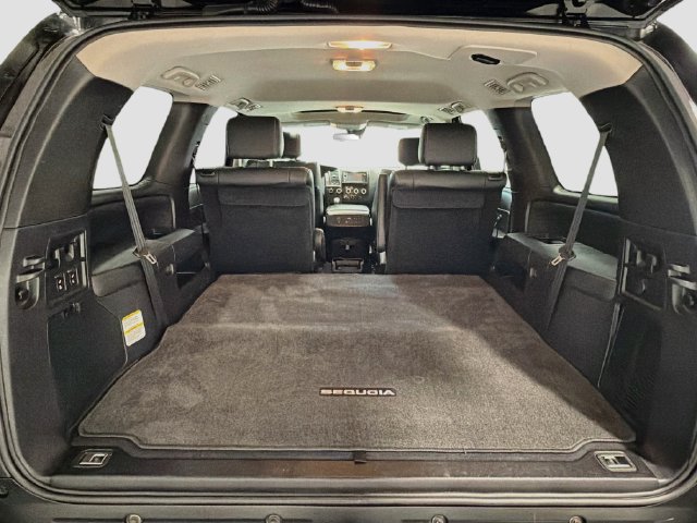 Used 2019 Toyota Sequoia TRD Sport AWD/4WD image 22