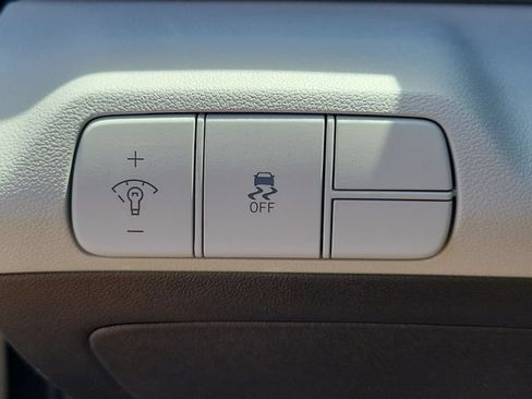 New 2026 Hyundai Elantra SEL Sport FWD image 19