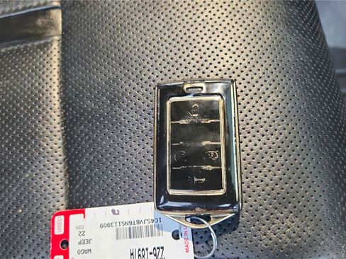 Used 2022 Jeep Wagoneer Series II image 25