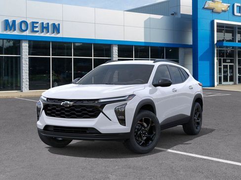 New 2026 Chevrolet Trax LT w/ Driver Confidence Package FWD image 6