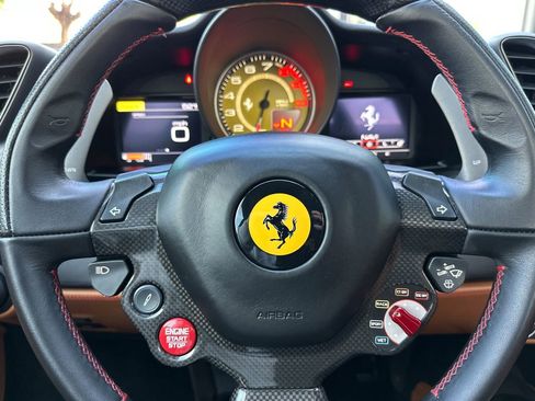 Used 2017 Ferrari 488 Spider Base image 27