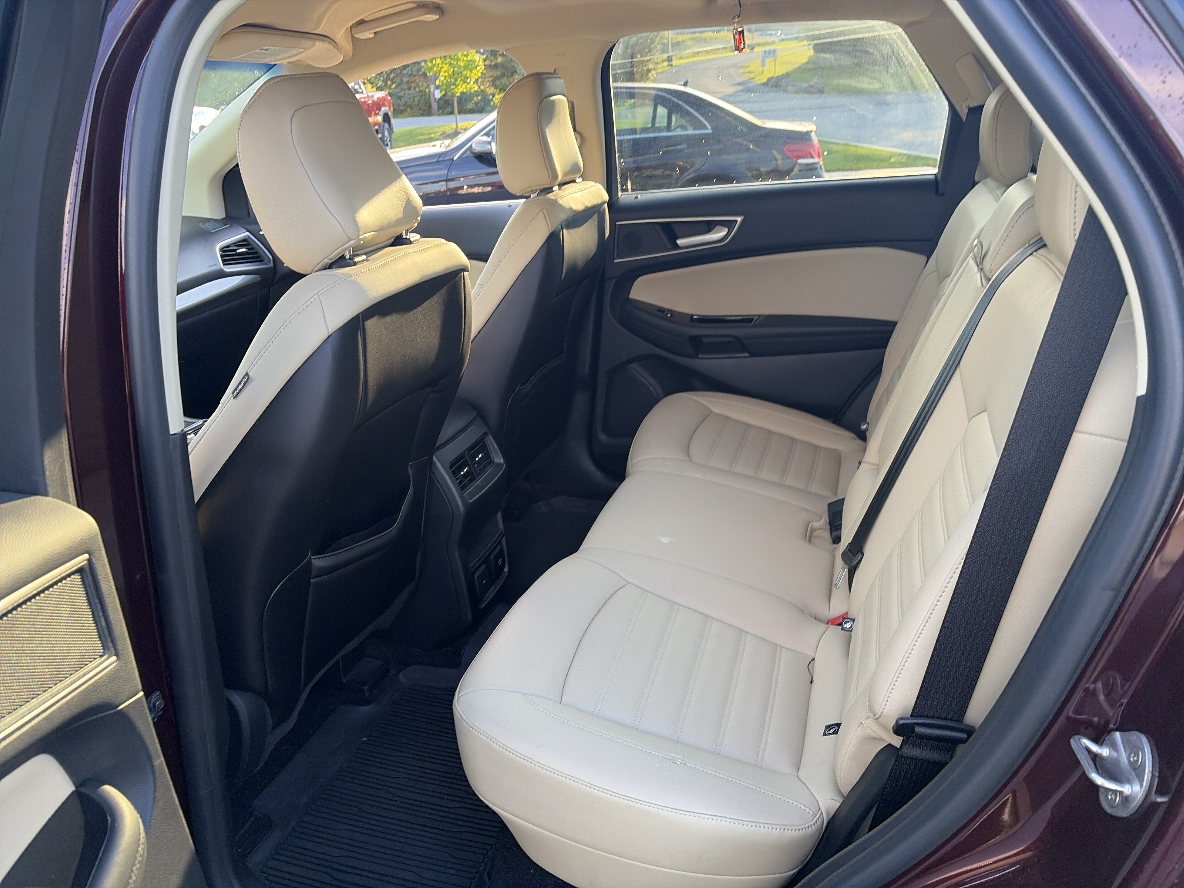 Used 2020 Ford Edge SEL w/ Convenience Package AWD/4WD image 17