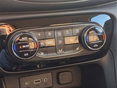 Certified 2023 Buick Encore GX Select w/ Sport Touring Package image 9