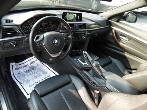 Used 2016 BMW 328i Gran Turismo xDrive w/ Driver Assistance Package AWD/4WD image 12