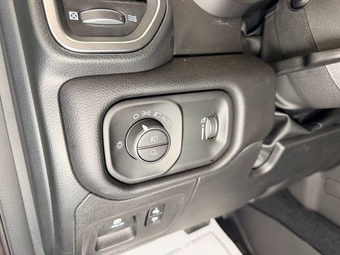 New 2026 RAM 1500 Big Horn AWD/4WD image 17
