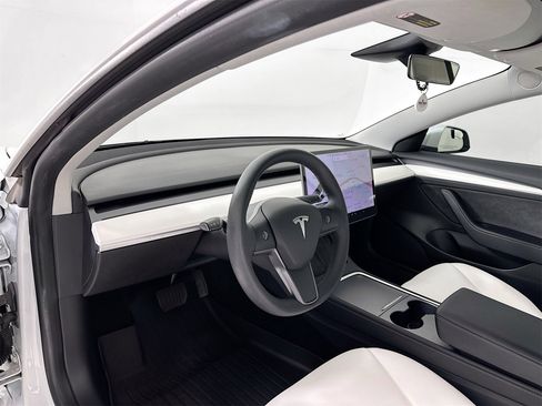 Used 2022 Tesla Model 3 Long Range image 10