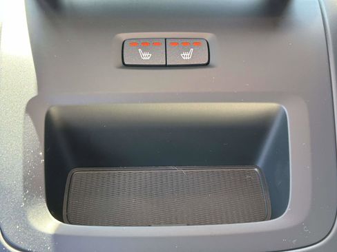 New 2026 Volvo XC60 B5 Plus w/ Protection Package Premier image 15