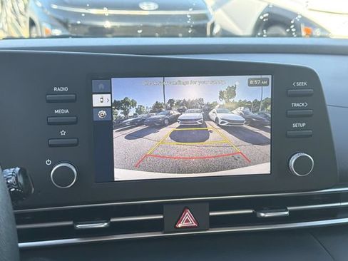 Certified 2026 Hyundai Elantra Hybrid FWD image 29