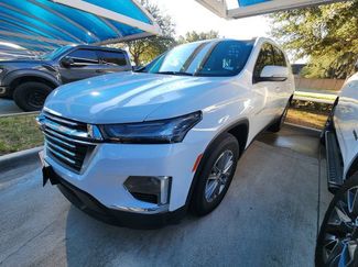 Used 2023 Chevrolet Traverse LT FWD video 2