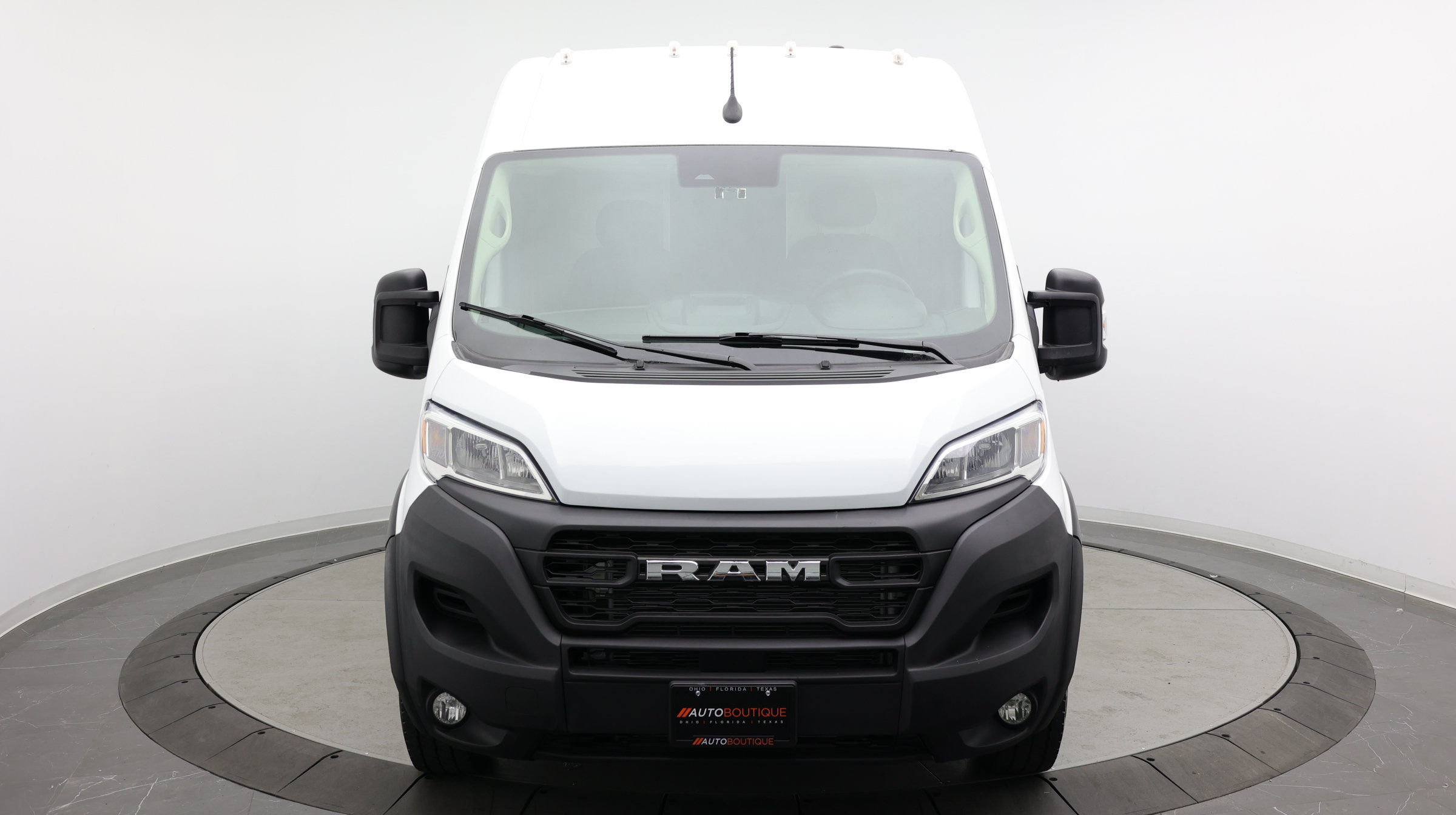 Used 2023 RAM ProMaster 2500 w/ Convenience Group FWD image 2