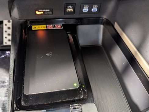 Used 2025 Toyota Camry XSE FWD image 20