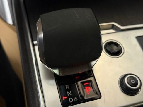 Certified 2023 Land Rover Range Rover SE image 34