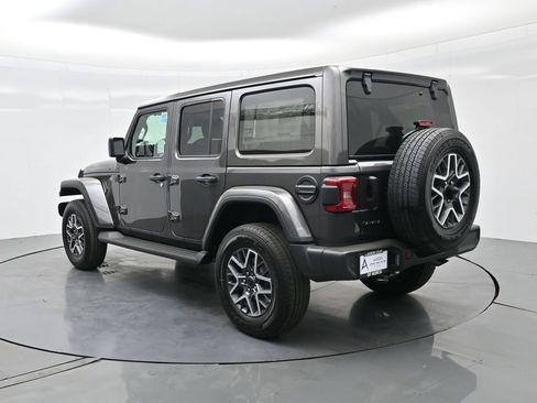 New 2026 Jeep Wrangler Unlimited Sahara AWD/4WD image 8