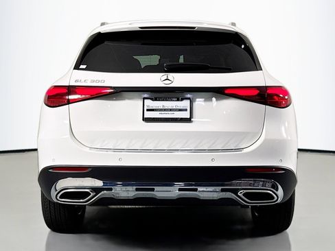 New 2026 Mercedes-Benz GLC 300 image 3