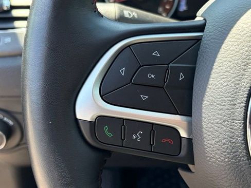 Used 2019 Jeep Compass Trailhawk w/ Cold Weather Group AWD/4WD image 15