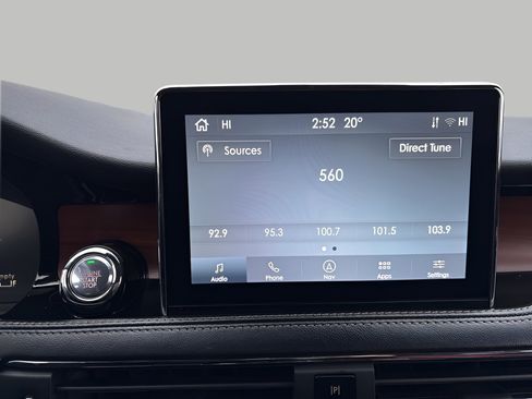 Used 2022 Lincoln Corsair Reserve AWD/4WD image 17