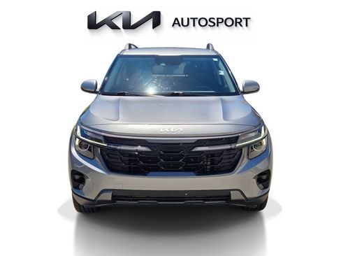 Certified 2024 Kia Seltos X-Line AWD/4WD image 2