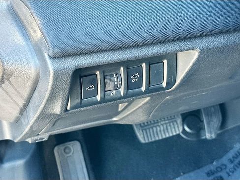 Certified 2024 Subaru Outback Premium image 10