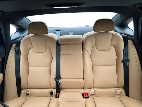 Used 2017 Volvo S90 T6 Momentum w/ Vision Package image 26