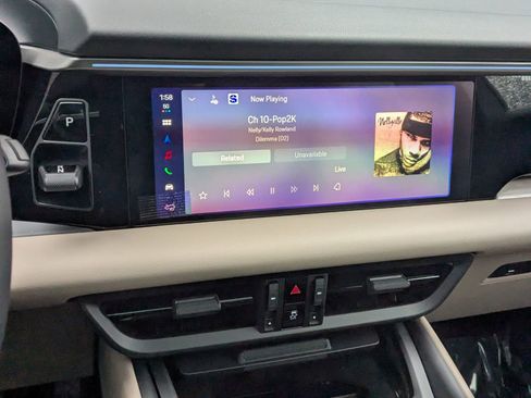 New 2026 Porsche Macan 4 Electric image 18