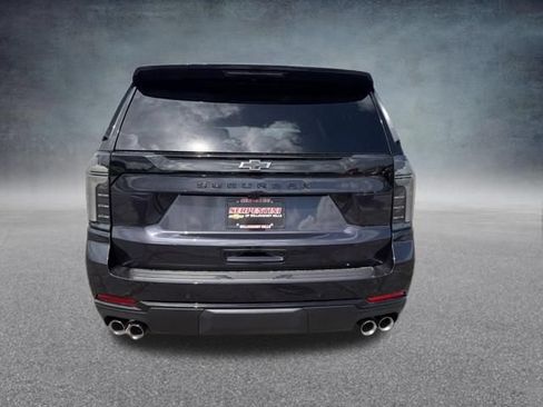 New 2026 Chevrolet Suburban Z71 w/ Comfort Package AWD/4WD image 8