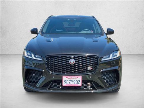 Used 2022 Jaguar F-PACE SVR AWD/4WD image 2