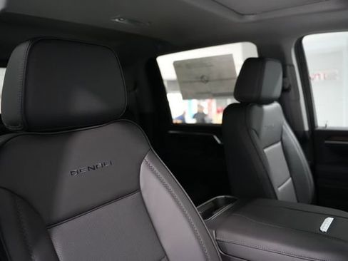 New 2026 GMC Sierra 2500 Denali w/ Denali Reserve Package image 21