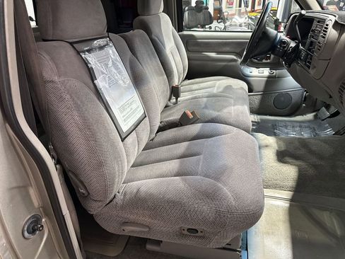Used 1998 Chevrolet Silverado 2500 4x4 Extended Cab w/ Preferred Equipment Group 2 image 12