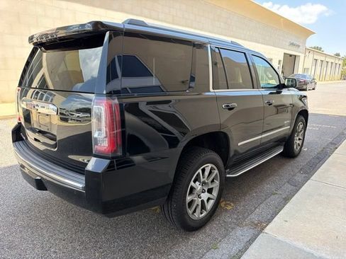 Used 2018 GMC Yukon Denali AWD/4WD image 3