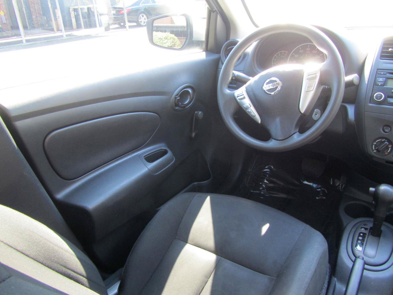 Used 2017 Nissan Versa S Plus FWD image 12