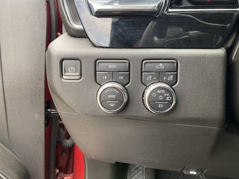 Used 2024 GMC Sierra 1500 Elevation w/ Preferred Package image 28