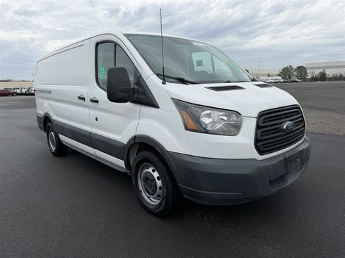 Used 2017 Ford Transit 150 130 Low Roof RWD image 2