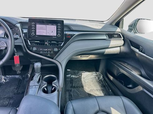 Used 2024 Toyota Camry SE FWD image 21