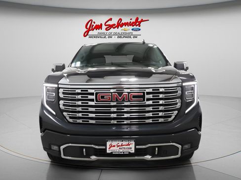 Used 2024 GMC Sierra 1500 Denali w/ Denali Reserve Package AWD/4WD image 3