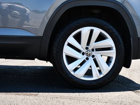 Used 2020 Volkswagen Atlas Cross Sport SE FWD image 11