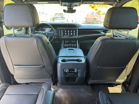 Used 2021 GMC Yukon Denali w/ Denali Premium Package AWD/4WD image 20