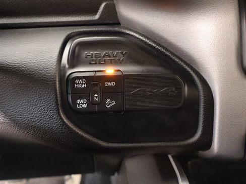 Used 2024 RAM 2500 Big Horn w/ Off Road Package AWD/4WD image 7