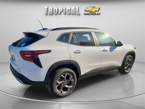 New 2026 Chevrolet Trax LT image 5