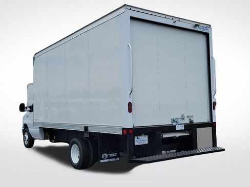 New 2027 Ford E-350 and Econoline 350 Super Duty w/ Power Equipment Group RWD image 3