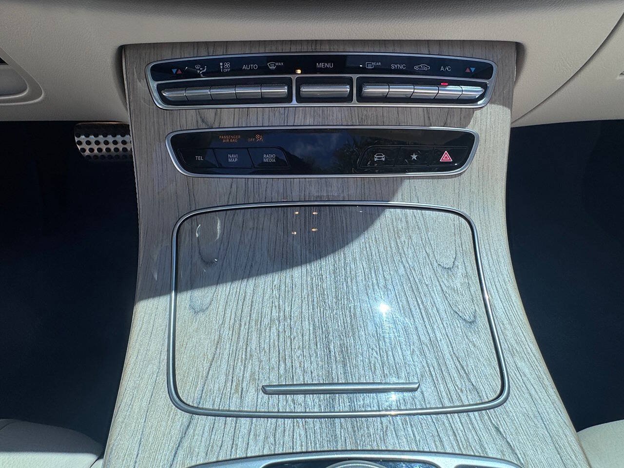 Used 2022 Mercedes-Benz E 450 Cabriolet image 61