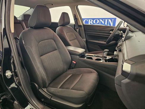 Used 2024 Nissan Altima 2.5 SV image 26