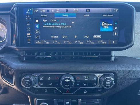 Used 2024 Jeep Wrangler Willys image 21