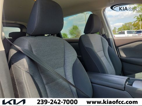 Used 2022 Nissan Rogue SV image 27