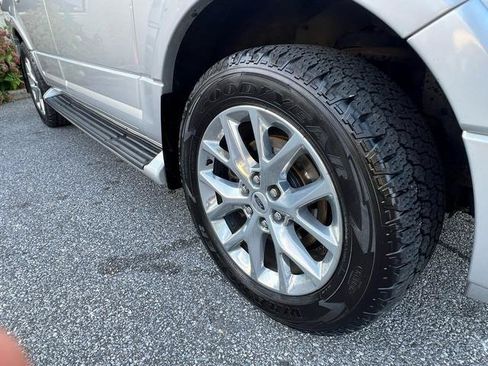 Used 2017 Ford Expedition Limited AWD/4WD image 31