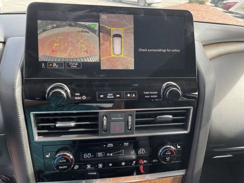 Used 2023 Nissan Armada SL w/ Captain's Chairs Package image 18