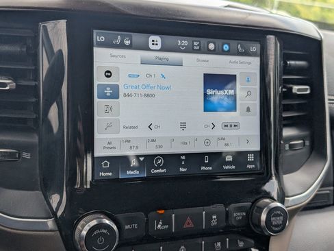 Used 2024 RAM 2500 Laramie w/ Safety Group AWD/4WD image 13