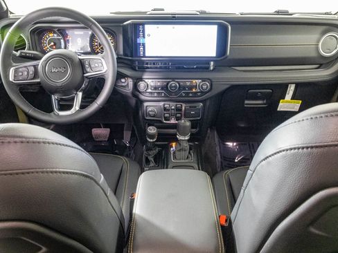 New 2026 Jeep Wrangler Unlimited Sahara AWD/4WD image 23