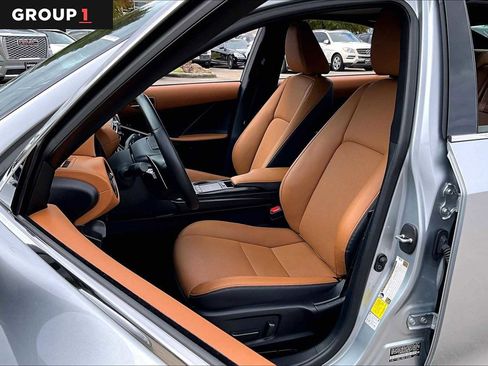 Used 2025 Lexus IS 350 F Sport image 6